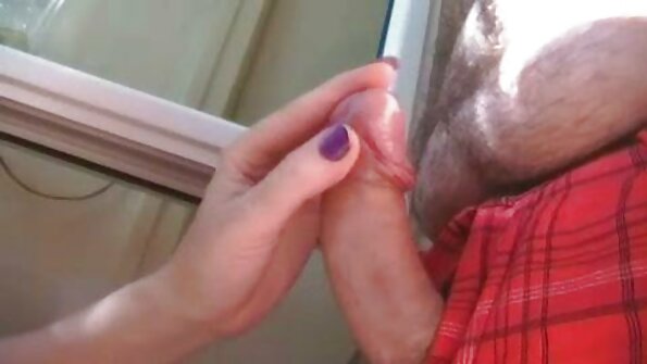 فتاة جميلة الحمار هزات الجماع في جنسية مترجمة الرجل الروسي الترباس